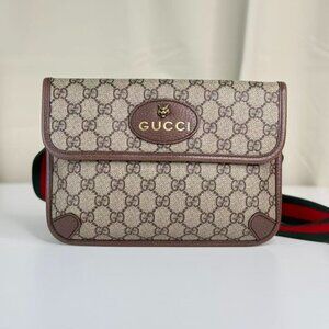 Gucci GG Logo Supreme Vintage Neonoe Bum Bag with Red & Green Strap